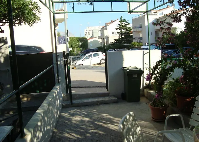 Iv&an Apartman Makarska